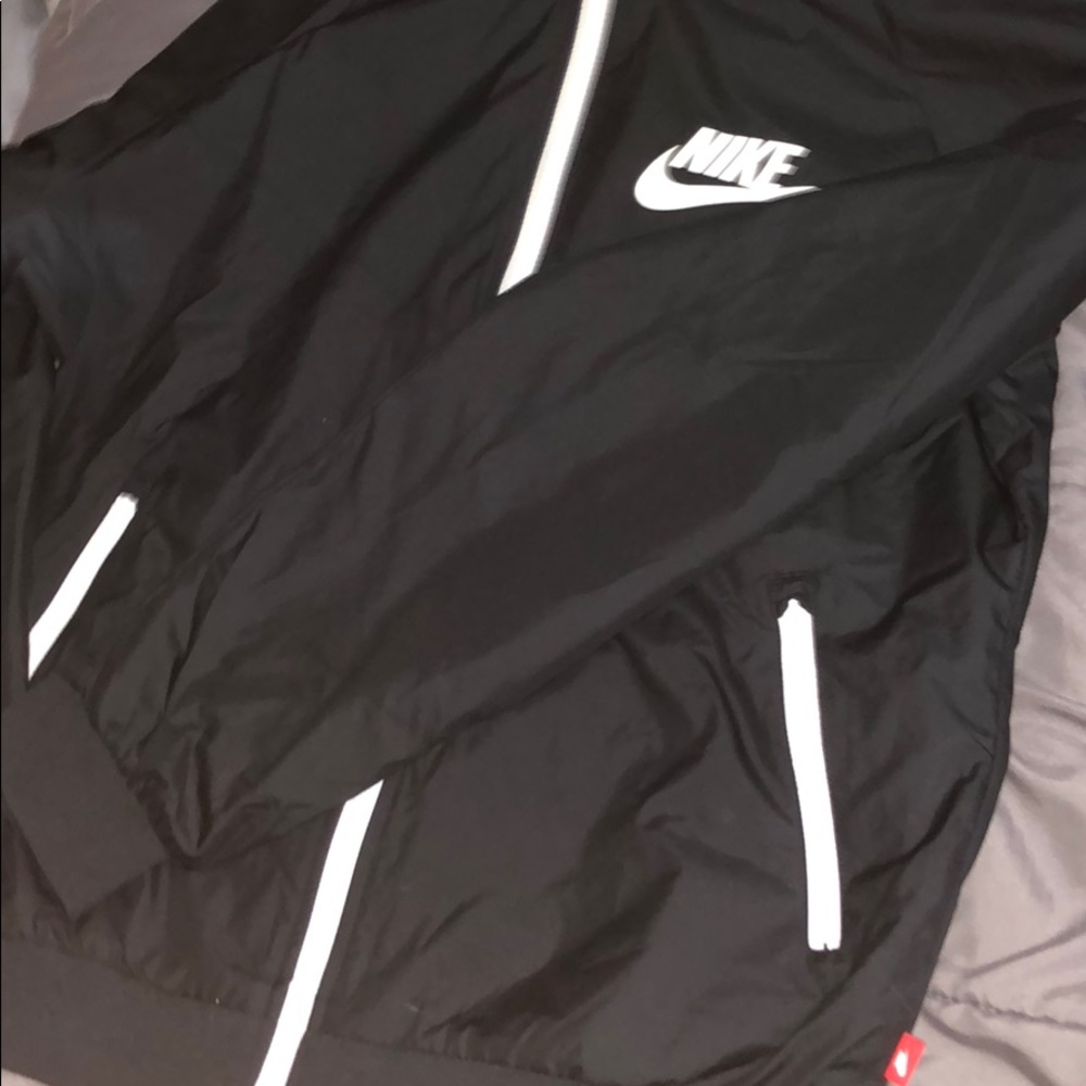 Women Nike windbreaker